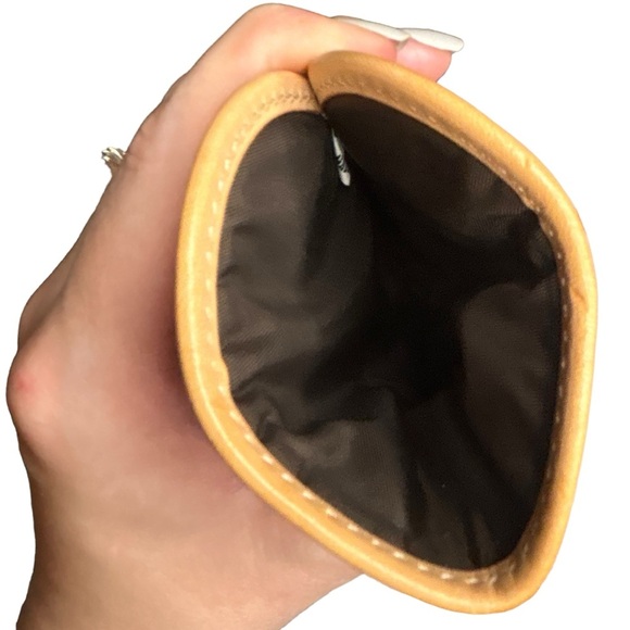 Dooney & Bourke Set DB Logo Canvas Leather w/Pouche and Card Holder Pink (3) - Picture 9 of 16